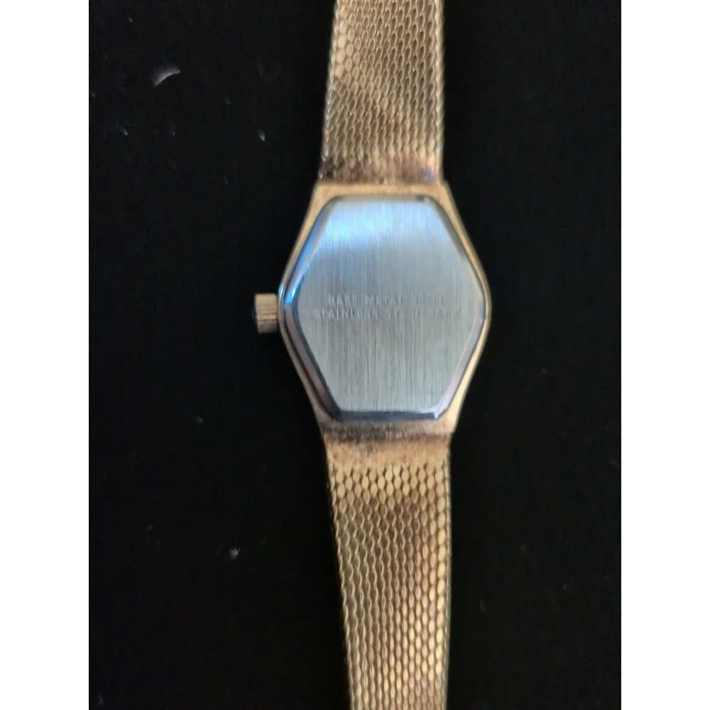 Women's Elgin Watch Japanese Movement Hong Kong Printed On Gold Band